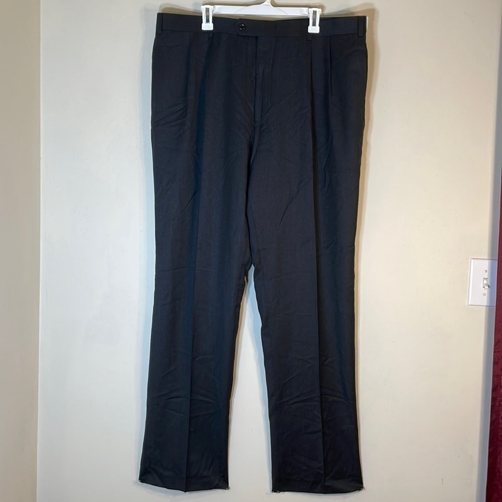 Jos A Bank Executive Collection Wool Cashmere Blend Pleat Dress Pants. 42R. NWT